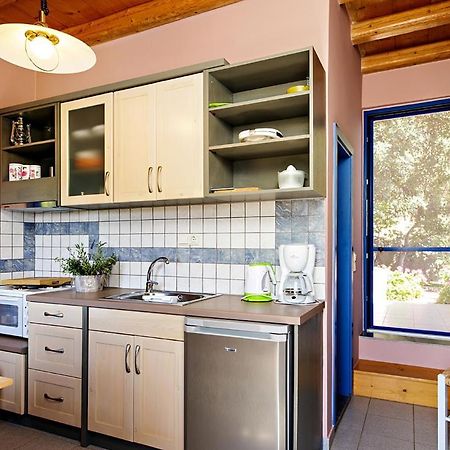 Mirthios-Hill Apartments Плакіас Екстер'єр фото